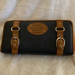 Wallet NWOT Navy and tan